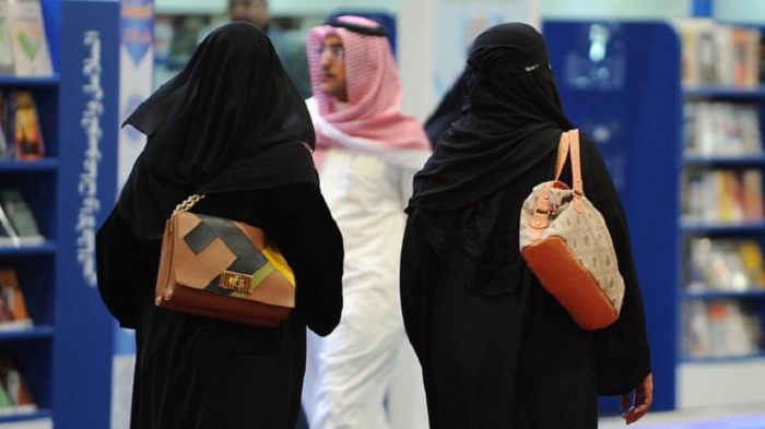 Saudi Arabia`s religious police ordered to be `gentle`